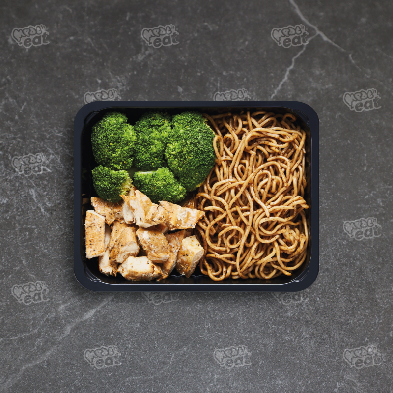 Kip Eiernoedels met Groente